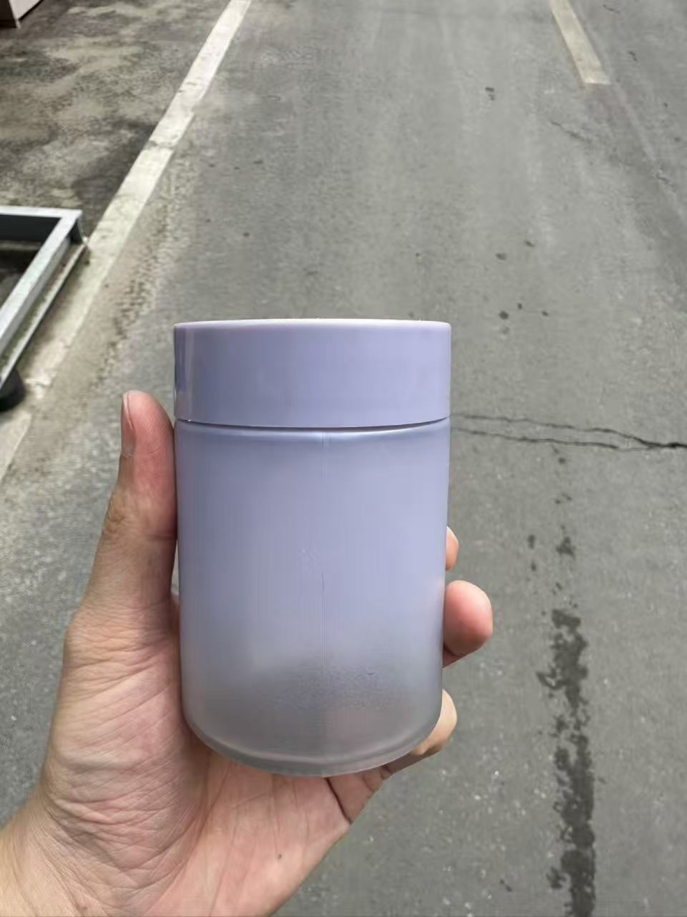 Lavender purple Zelkyn cylindrical car fragrance diffuser
